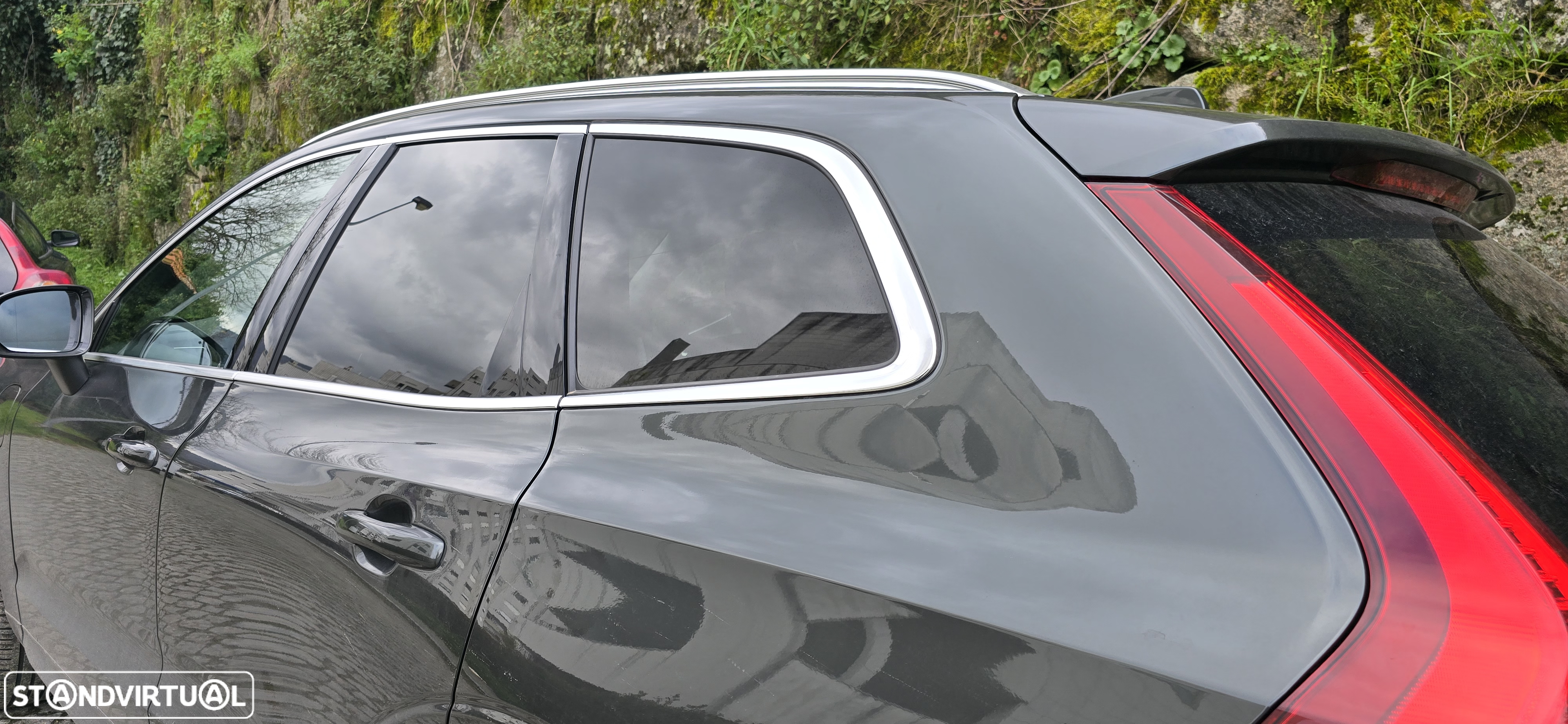 Volvo XC 60 2.0 T8 PHEV Momentum Plus AWD - 20