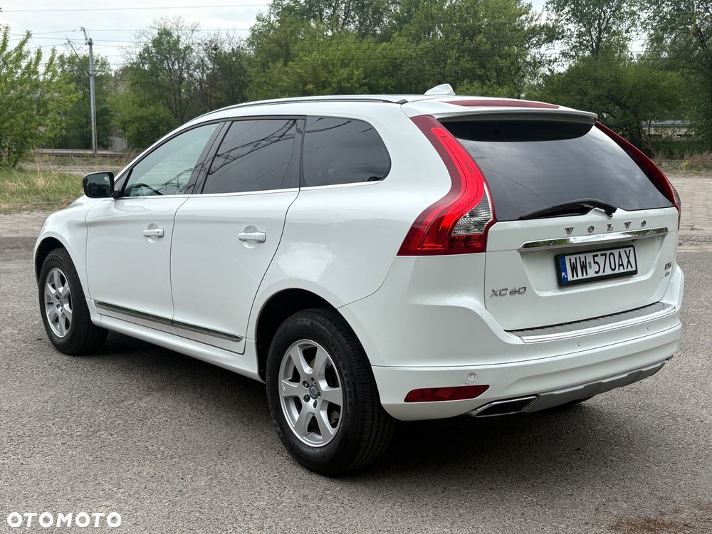 Volvo XC 60 D5 AWD Summum - 4