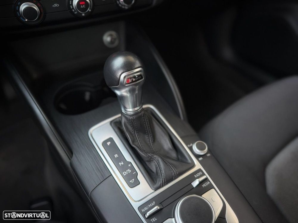 Audi A3 Sportback 1.6 TDI Design S tronic - 21