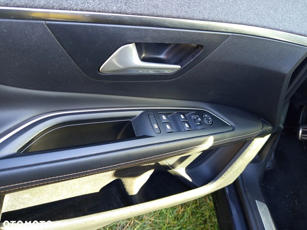 Peugeot 3008 HDi FAP 150 Business-Line - 17