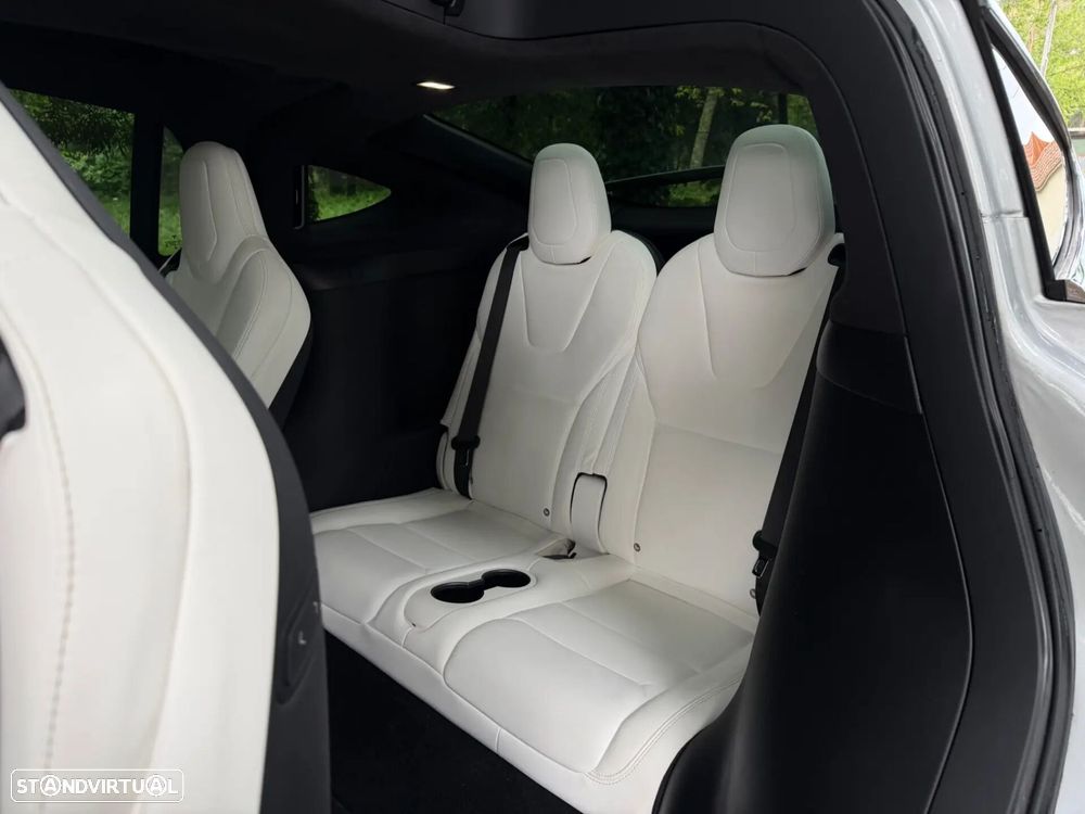 Tesla Model X 100D - 46