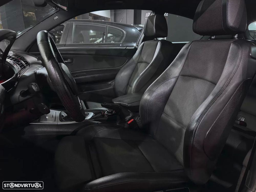 BMW 118 d Pack M - 9