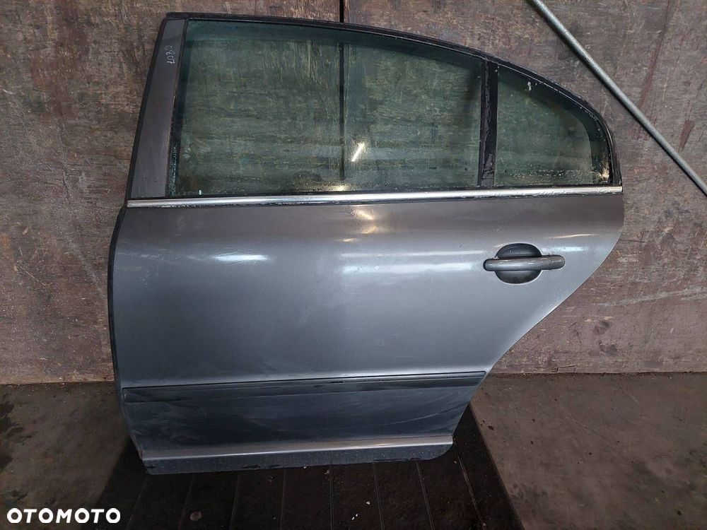 DRZWI KOMPLETNE LEWY TYŁ SKODA SUPERB I 9152 - 1
