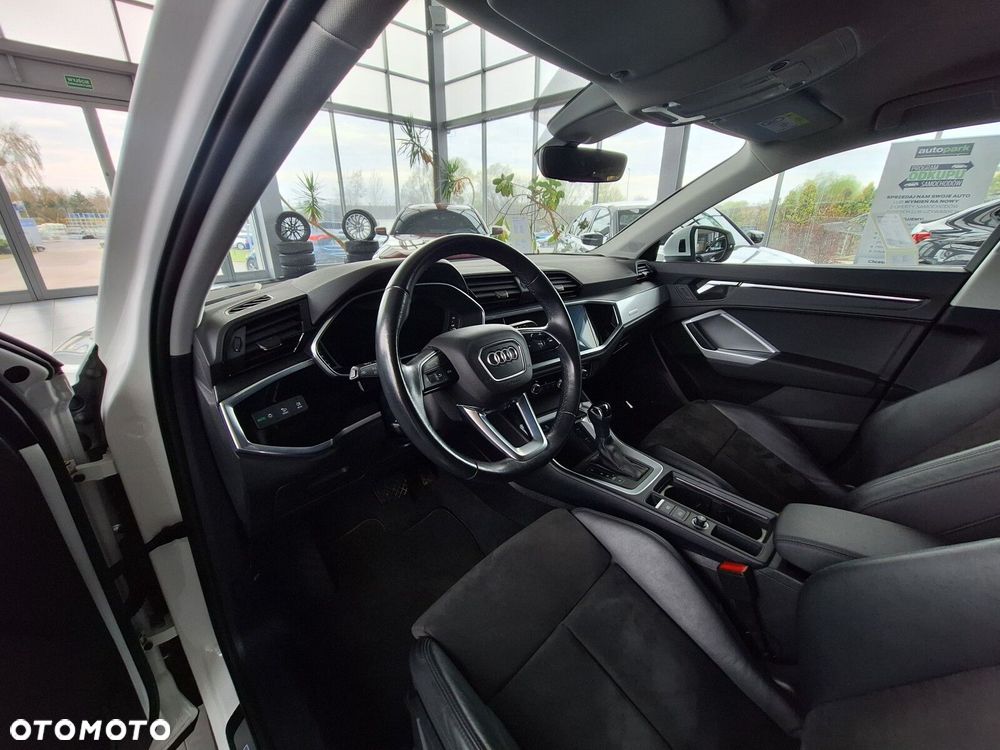 Audi Q3 Sportback 40 TDI Quattro S Line S tronic - 23