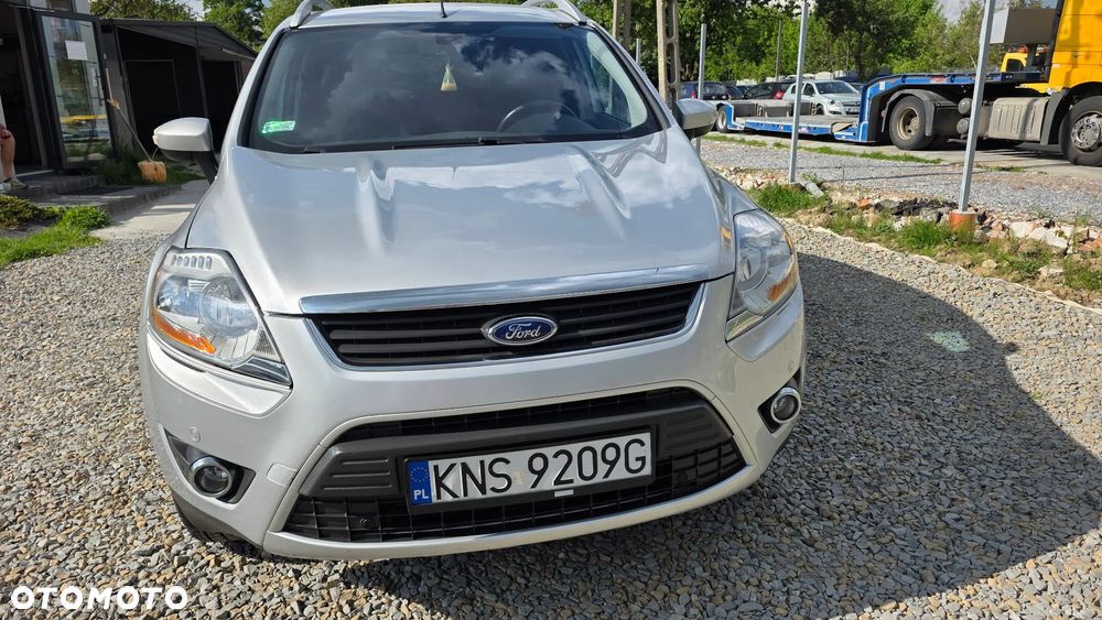Ford Kuga 2.0 TDCi 2x4 Titanium - 10
