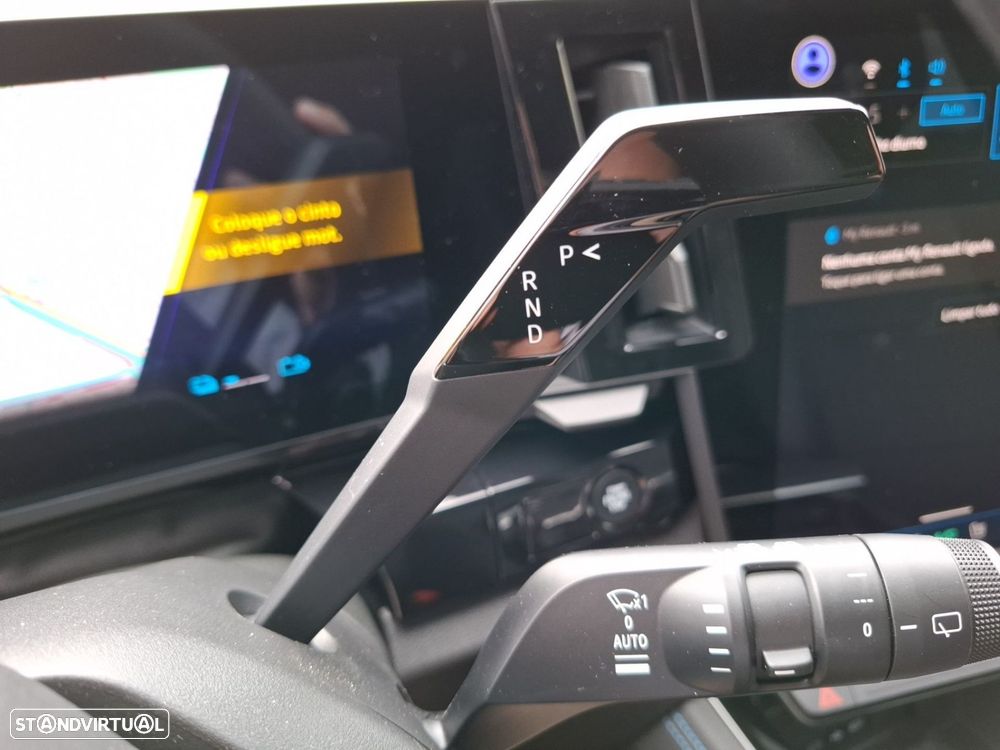 Renault Austral 1.2 E-Tech Iconic Espirit - 17