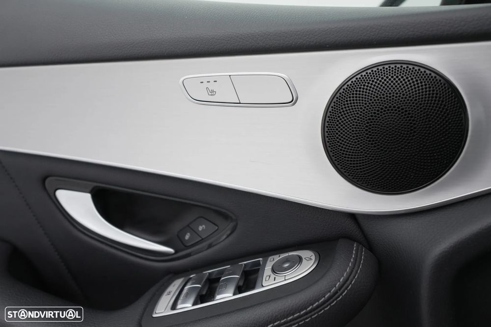 Mercedes-Benz GLC 300 de Coupe 4Matic 9G-TRONIC AMG Line - 23