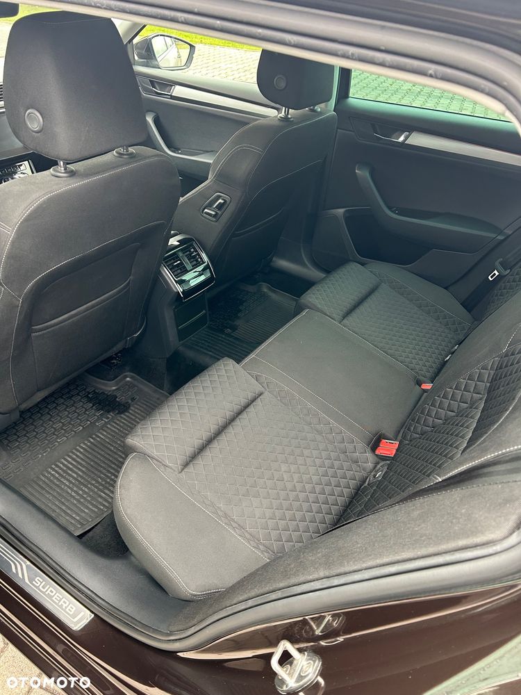 Skoda Superb 2.0 TDI Ambition DSG - 20