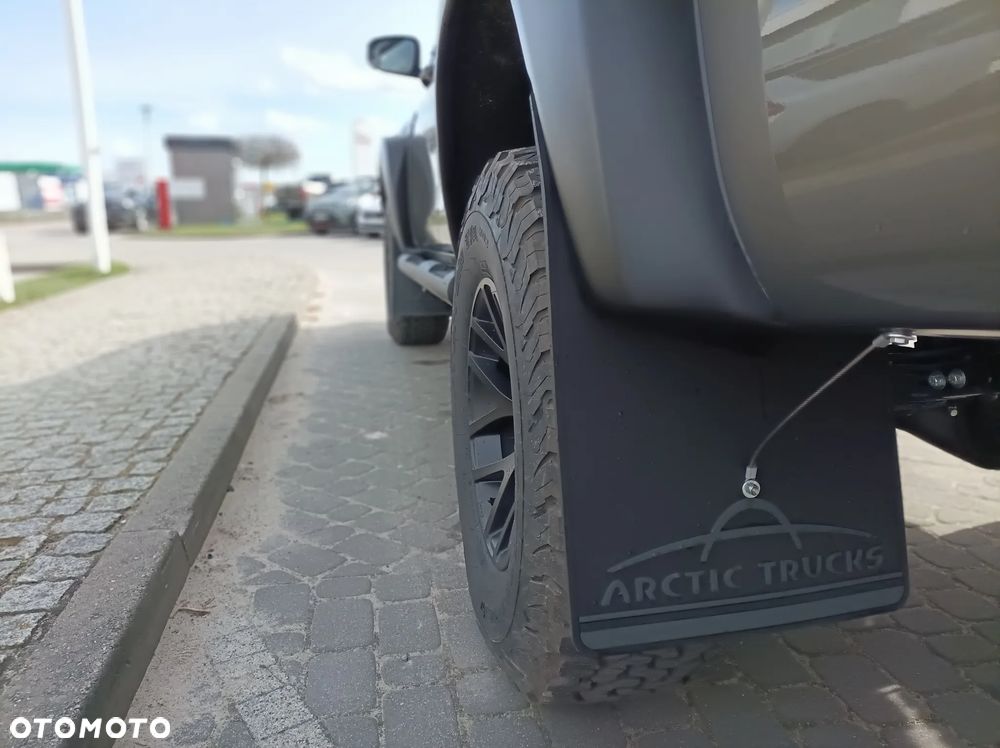 Toyota Hilux 2.8 D-4D mHEV Double Cab Invincible 4x4 - 14