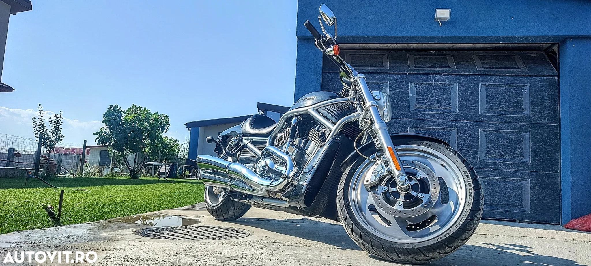 Harley-Davidson V-Rod - 1