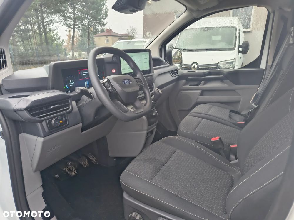 Ford TRANSIT CUSTOM L2h1 Doka 6 osób 5.tys.km - 19