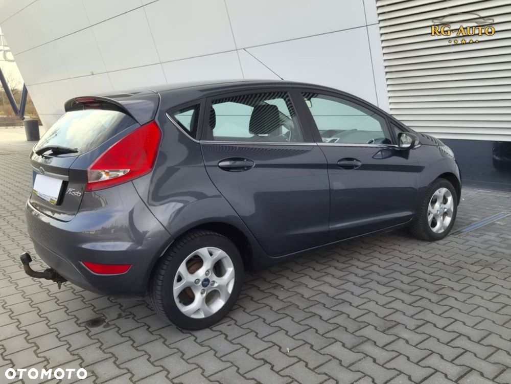 Ford Fiesta - 6
