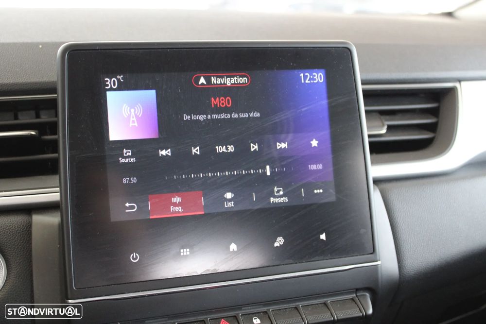 Renault Captur 1.0 TCe Techno Bi-Fuel - 13