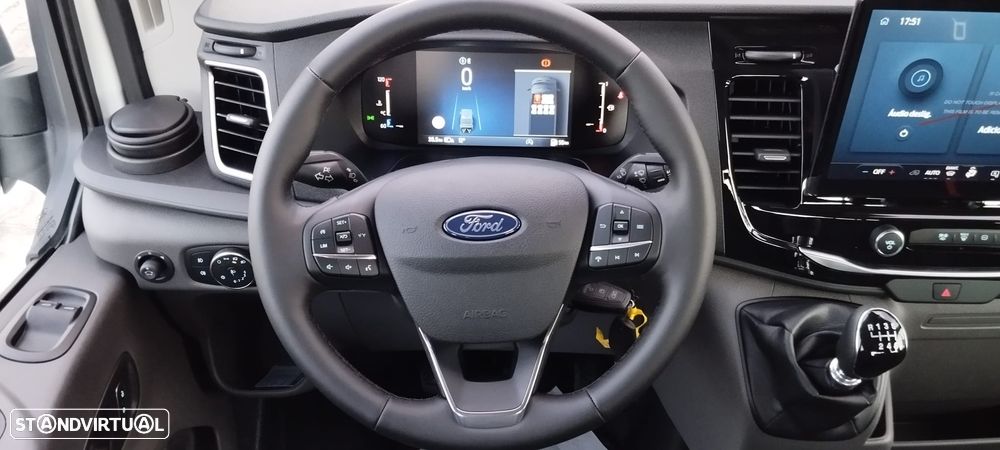 Ford TRANSIT TREND 2.0 ECOBLUE 130CV | 7 LUGARES - 10