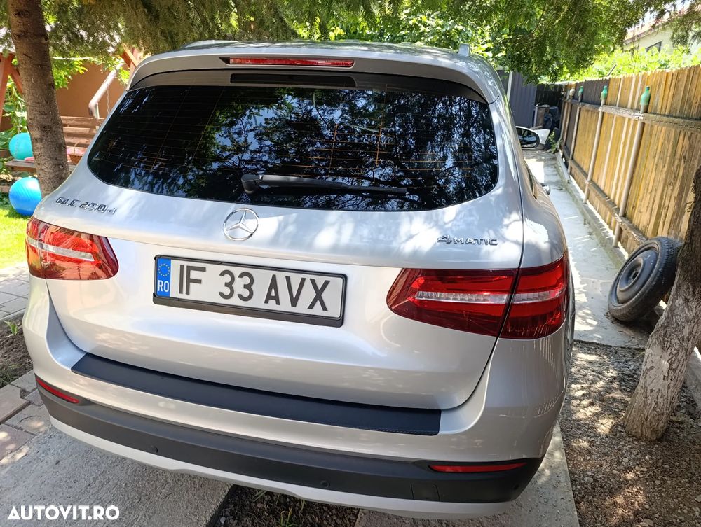 Mercedes-Benz GLC - 4