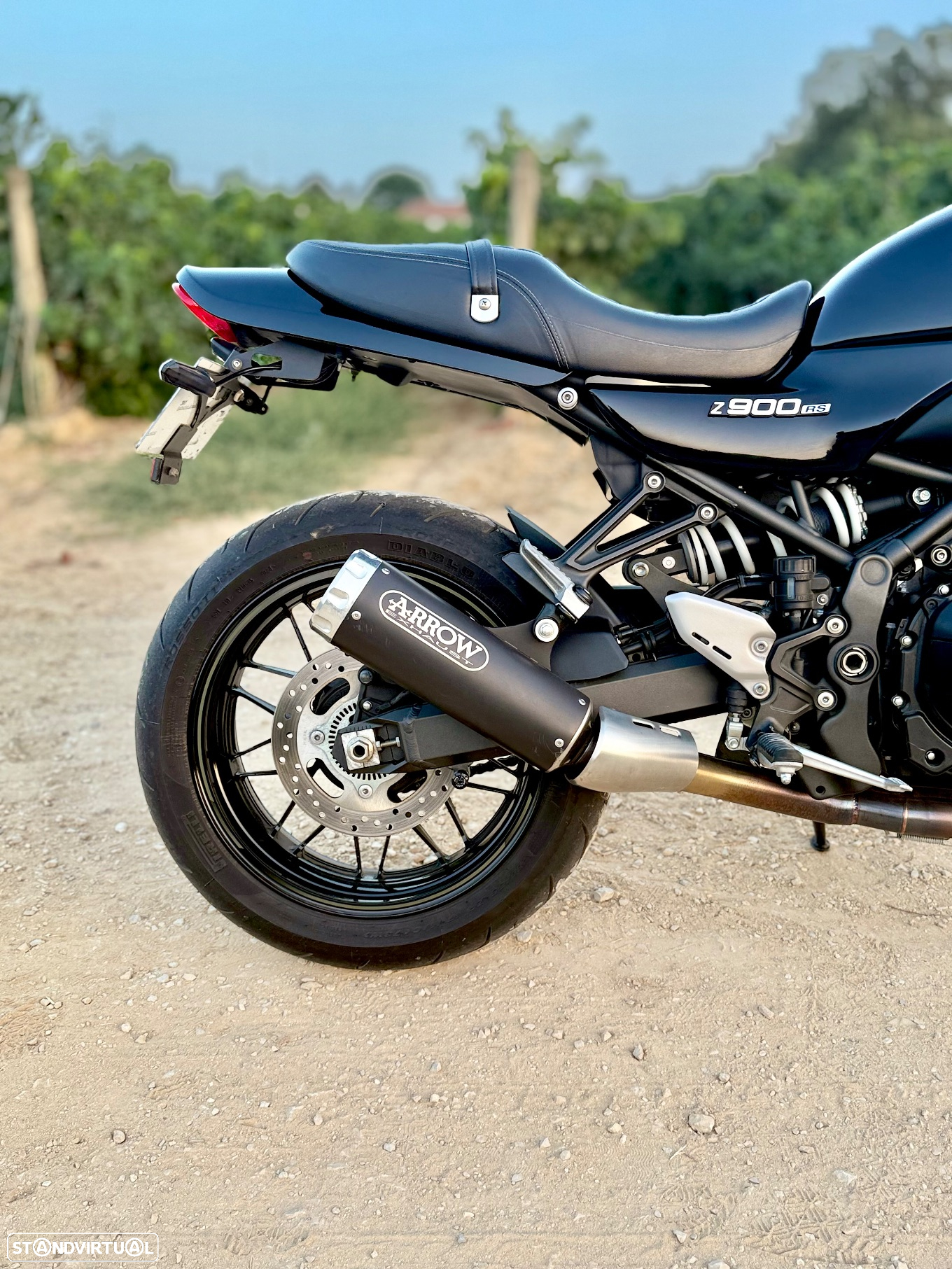Kawasaki Z 900 rs - 10