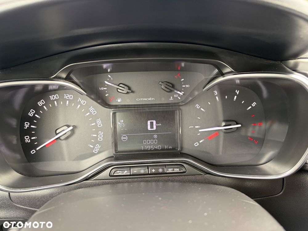 Citroën C3 1.2 PureTech Shine S&S - 23