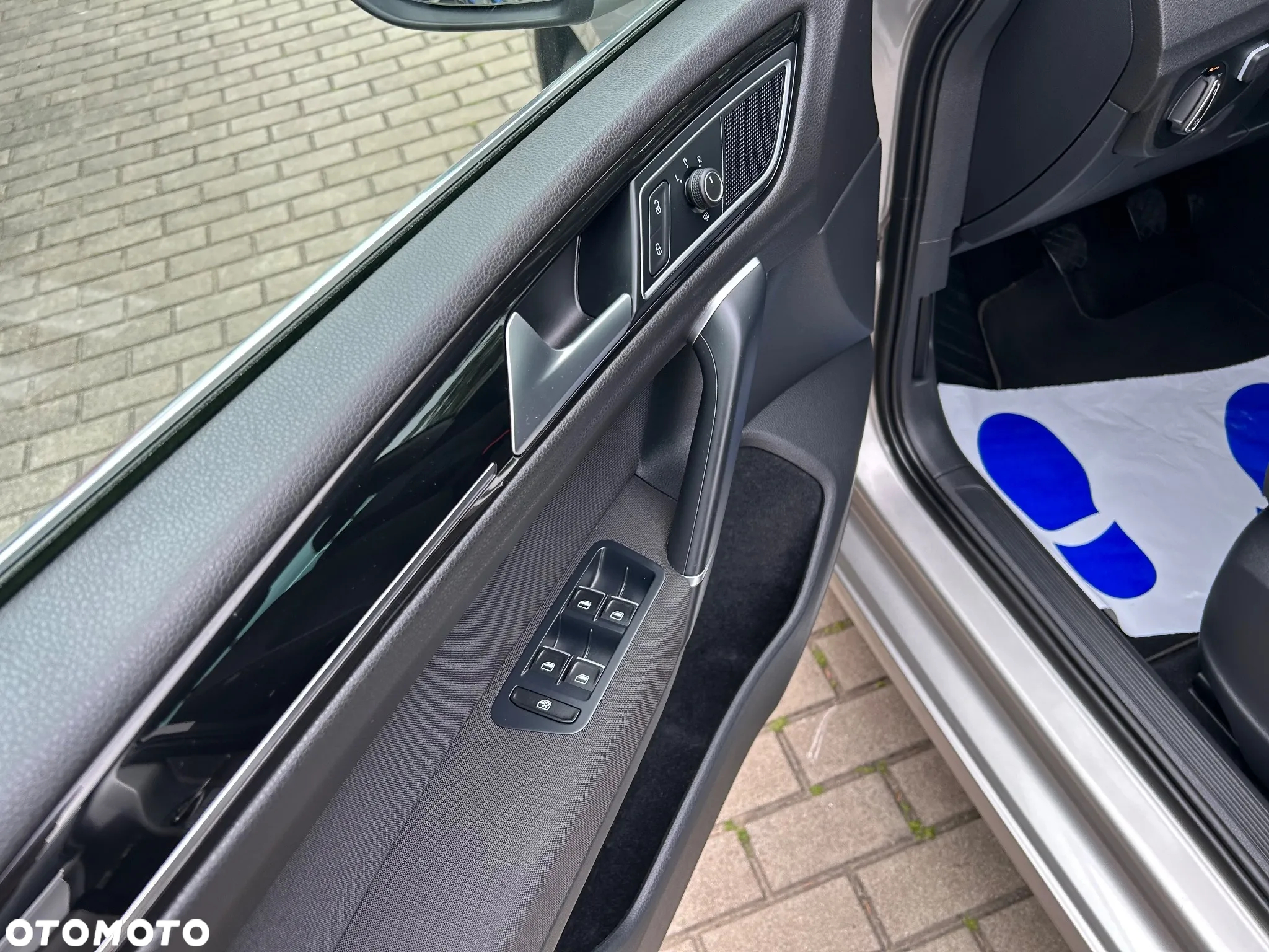 Volkswagen Golf Sportsvan 1.4 TSI (BlueMotion Technology) Highline - 20
