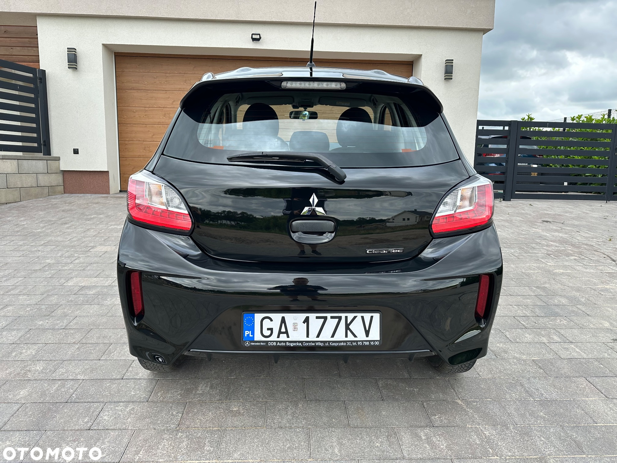 Mitsubishi Space Star 1.2 AS&G Intense - 7
