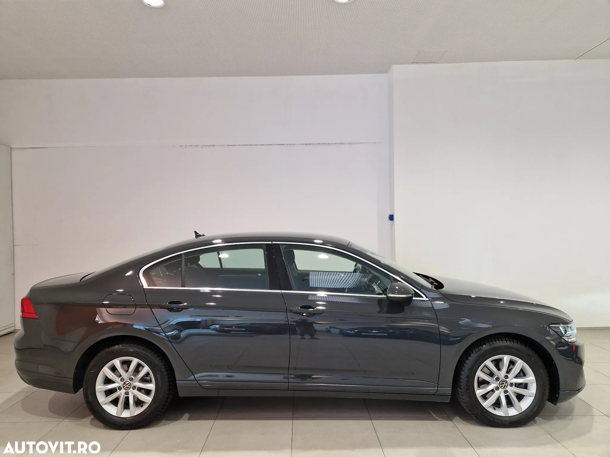 Volkswagen Passat 2.0 TDI DSG Comfortline - 6