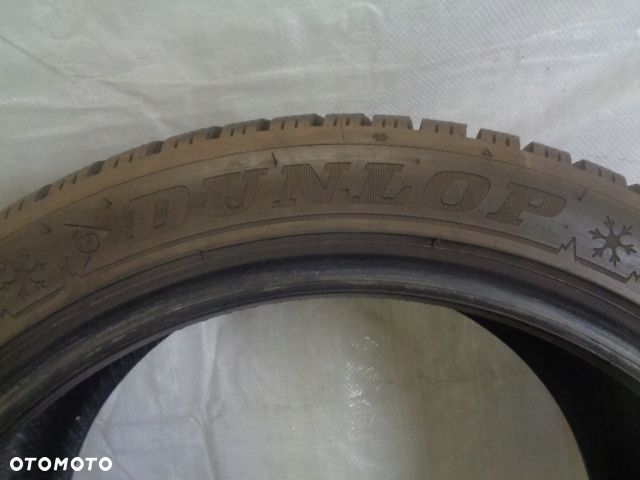 2X Dunlop WINTER SPORT 5 225/45R18 95V - 12