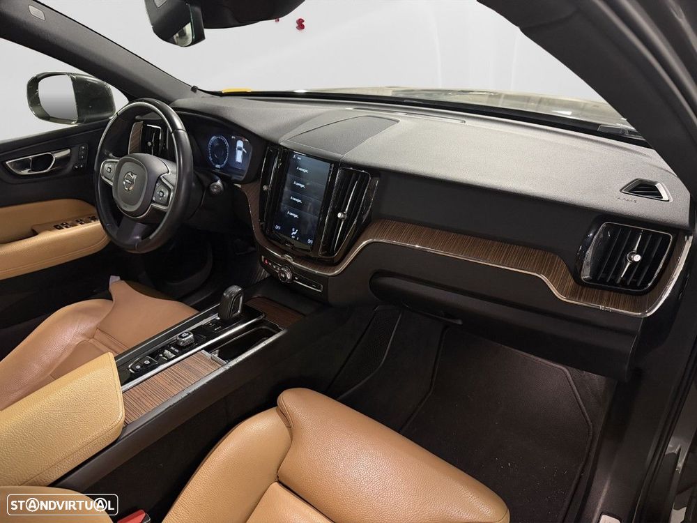 Volvo XC 60 2.0 T8 PHEV Momentum AWD - 11