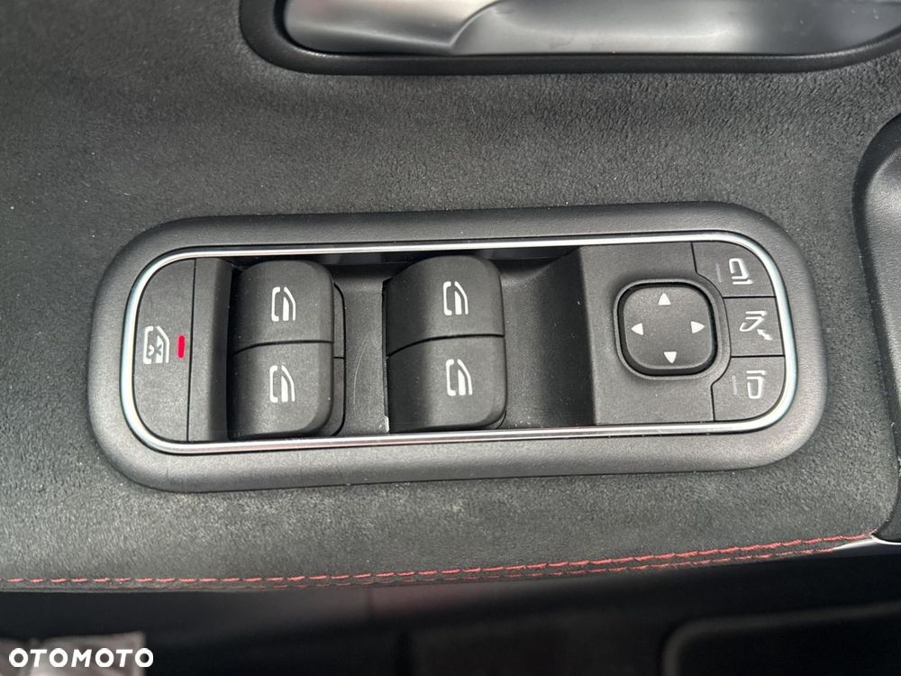 Mercedes-Benz CLA - 29