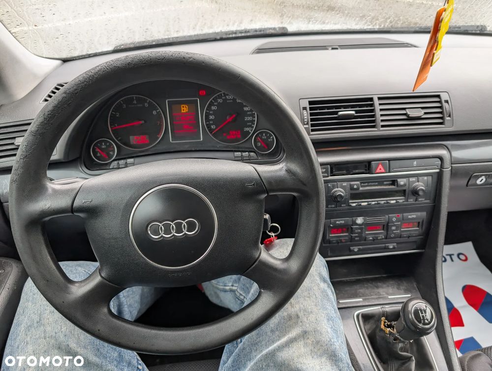 Audi A4 Avant 1.6 - 19