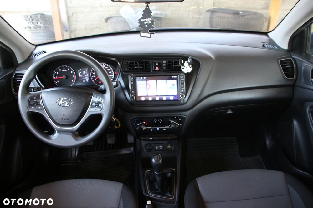 Hyundai i20 blue 1.2 Select - 16
