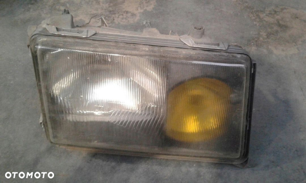 Lampa przód prawa Mercedes W124