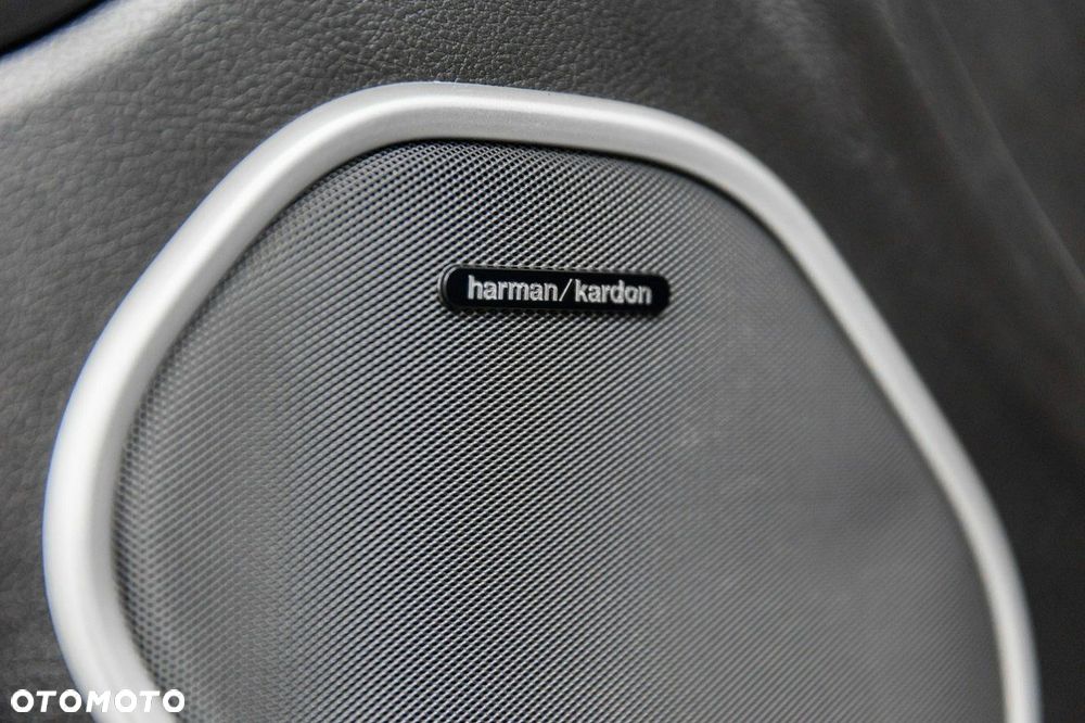 Jeep Grand Cherokee - 31