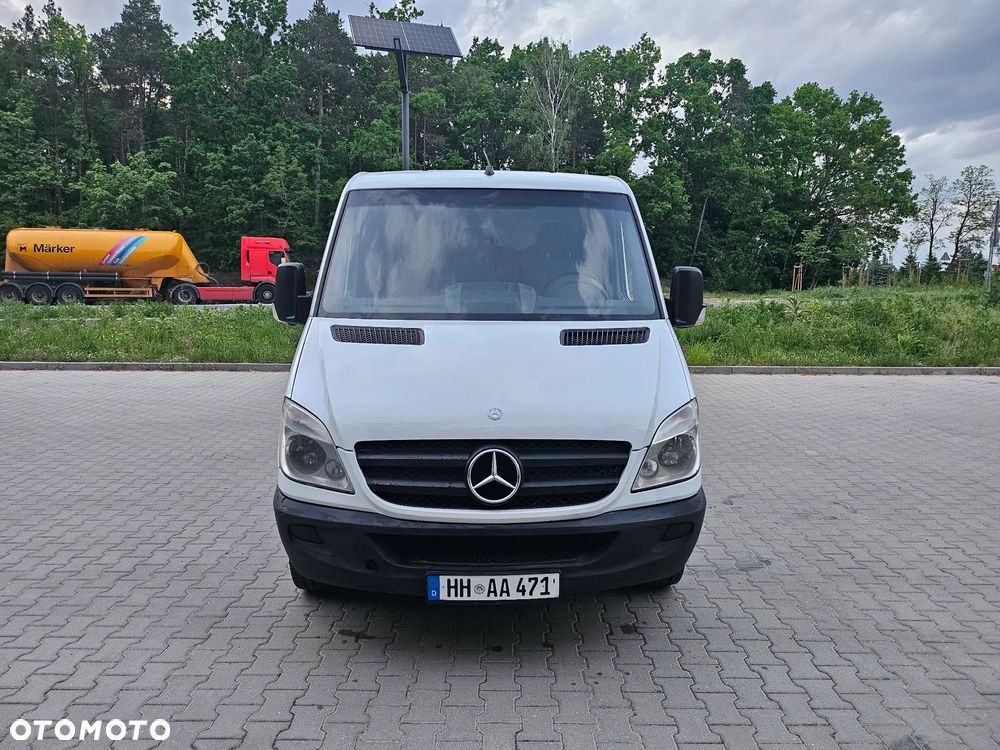 Mercedes-Benz Sprinter - 2