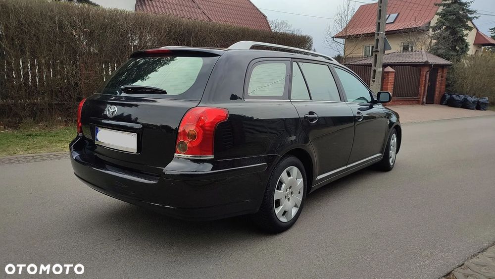 Toyota Avensis 1.8 VVT-i Executive - 13
