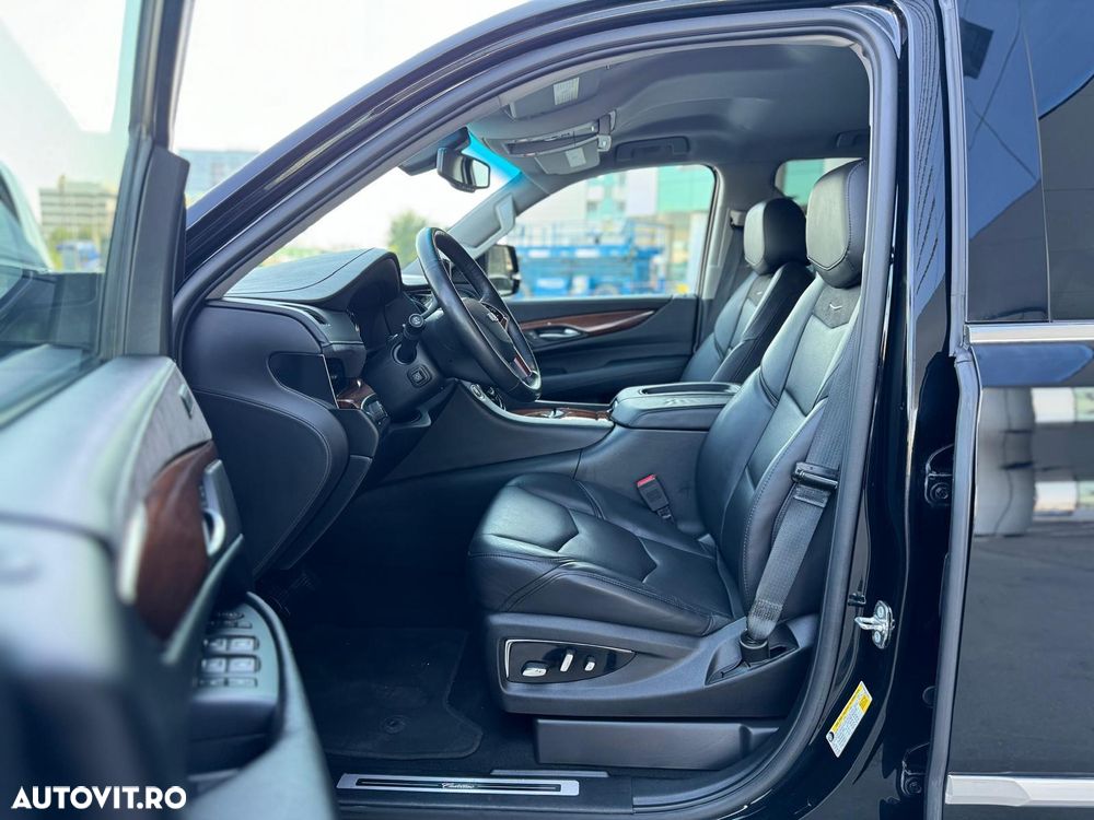 Cadillac Escalade 6.2 V8 ESV Platinum - 31