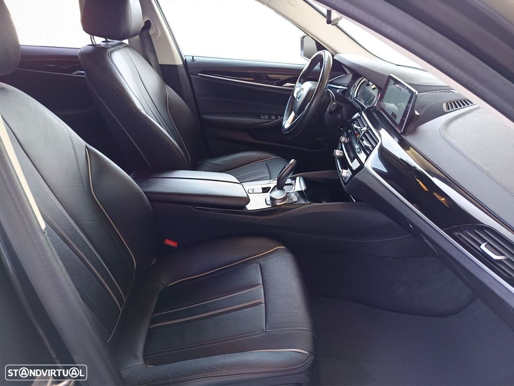 BMW 520 d Line Luxury Auto - 19