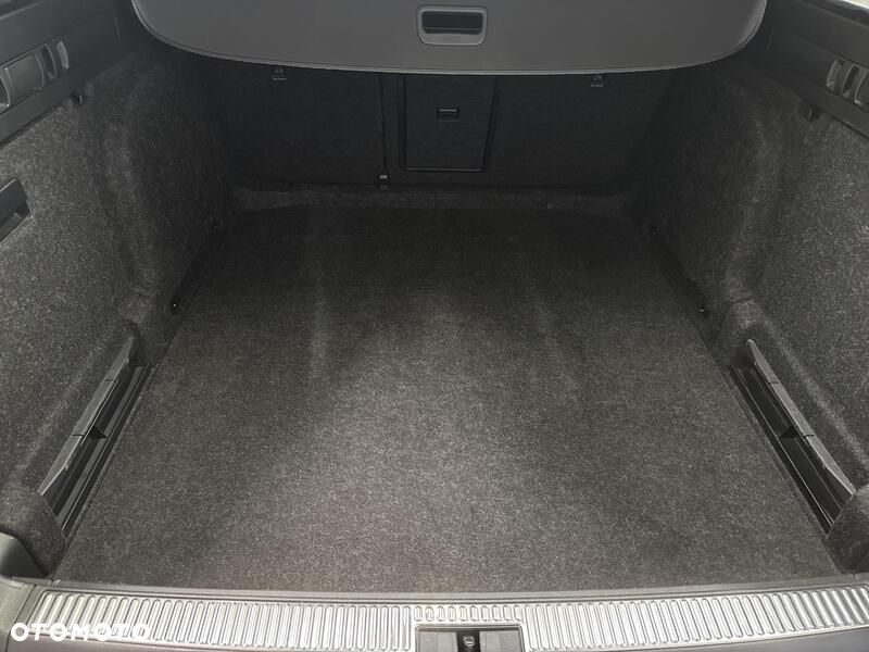 Skoda Superb 2.0 TDI SCR Ambition - 22