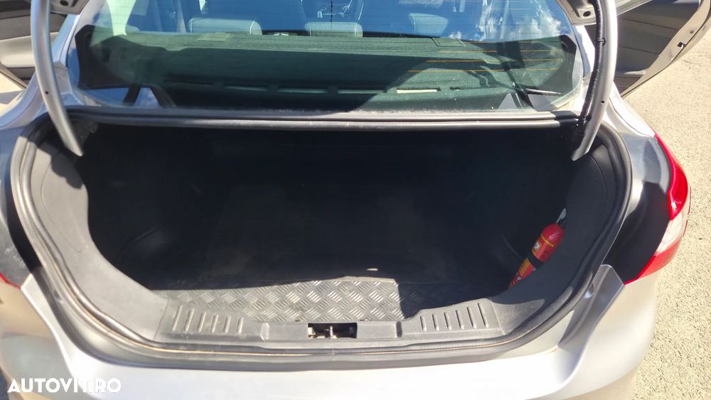 Ford Focus 1.6 TDCI DPF Trend - 15
