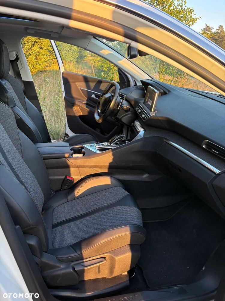 Peugeot 3008 1.6 PureTech GPF Allure S&S EAT8 - 13