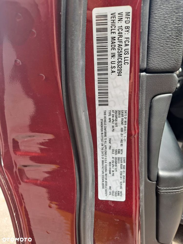 Jeep Grand Cherokee - 9
