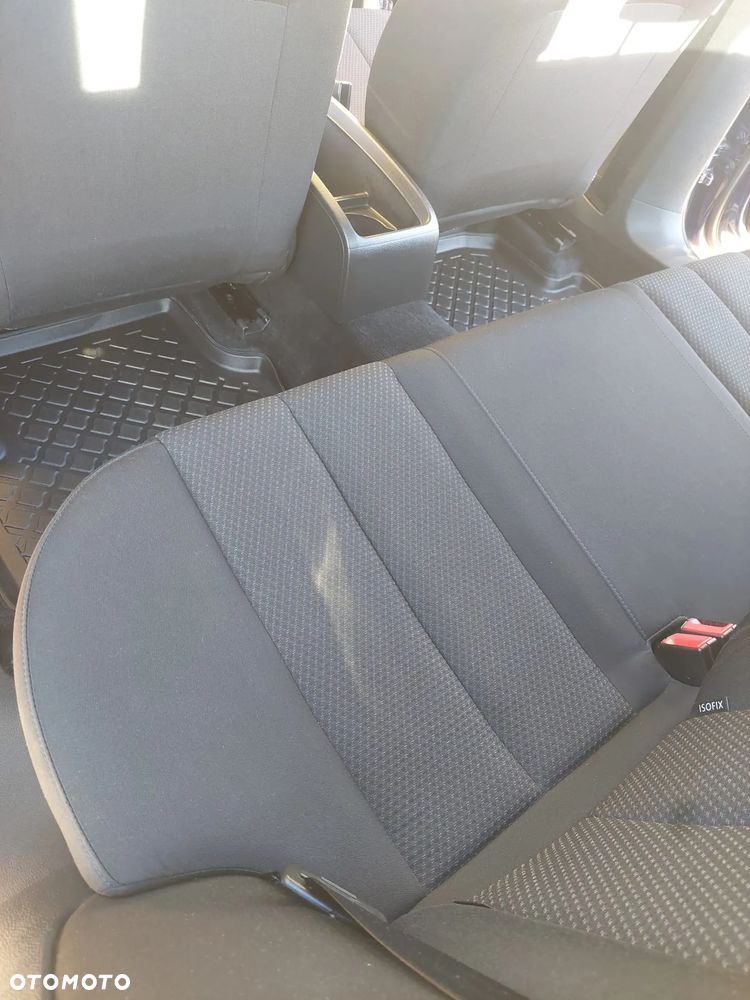 Volkswagen Passat 1.6 Comfortline - 18