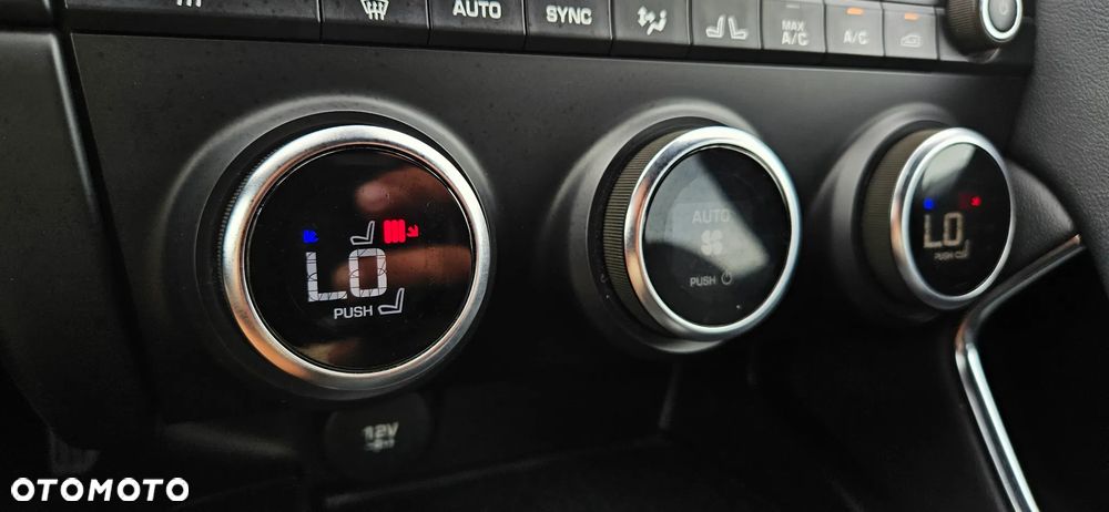 Jaguar E-Pace D150 R-Dynamic S - 15