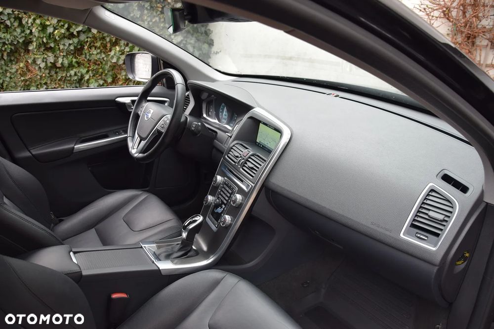 Volvo XC 60 D4 AWD Summum - 18