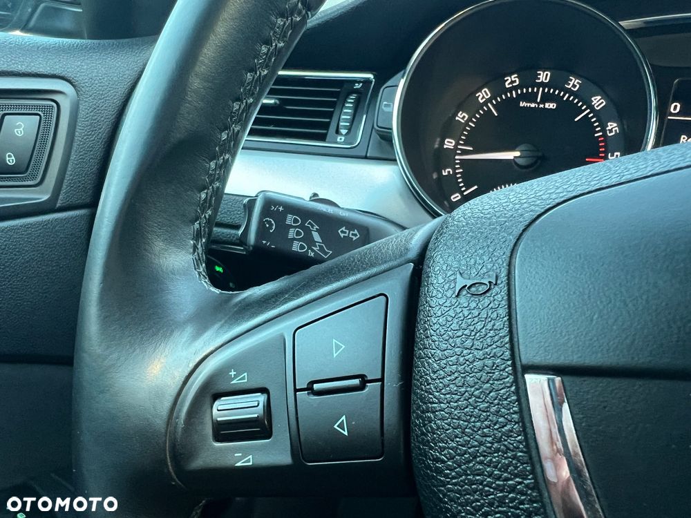 Skoda Superb 2.0 TDI Exclusive - 26