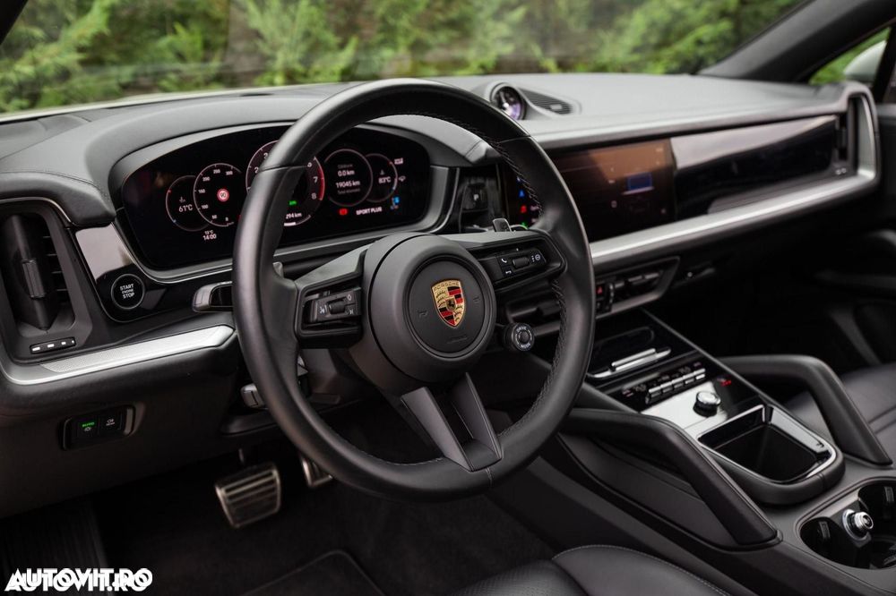 Porsche Cayenne Coupe - 19