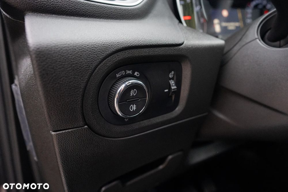 Opel Grandland X 1.2 Start/Stop Business INNOVATION - 11