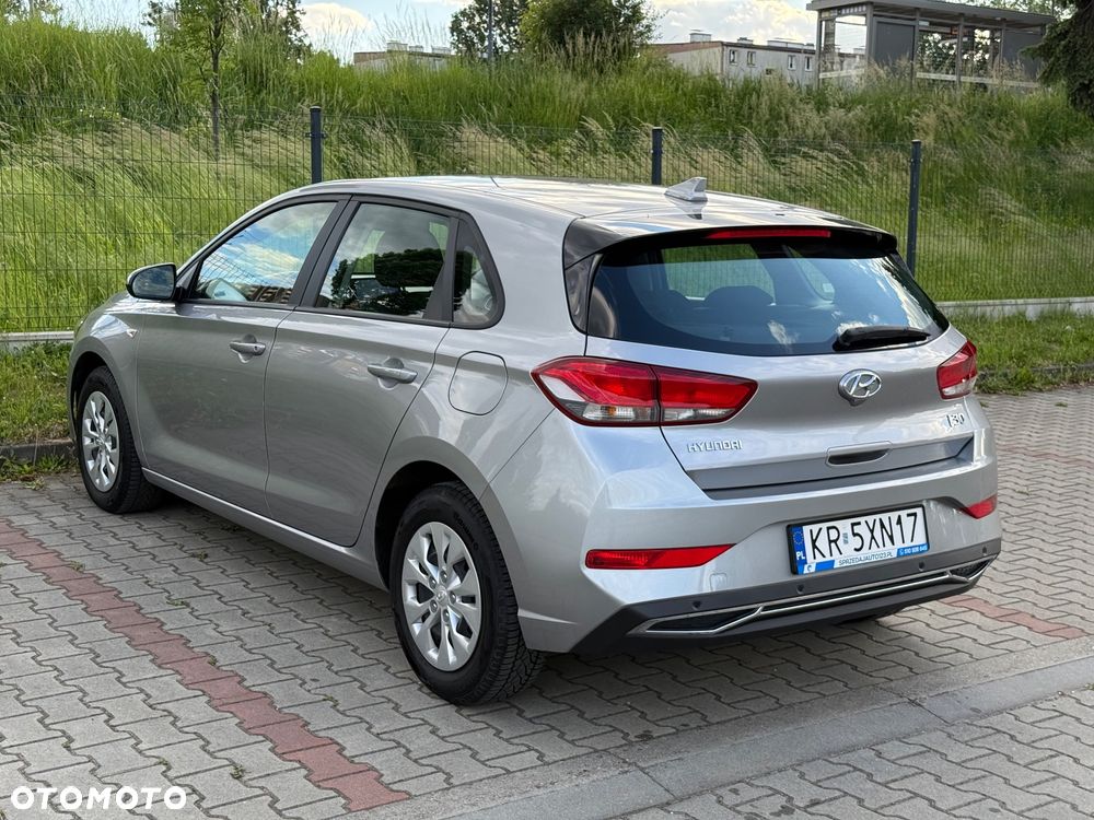 Hyundai i30 1.5 DPI Classic + - 3
