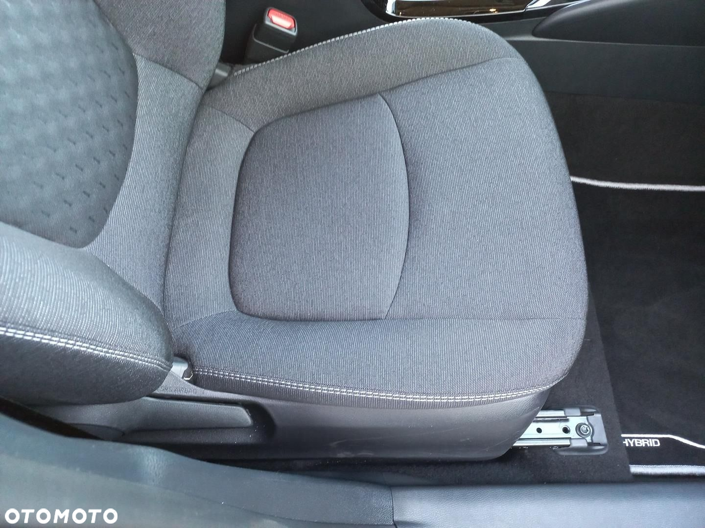Toyota Corolla 1.8 Hybrid Style - 24