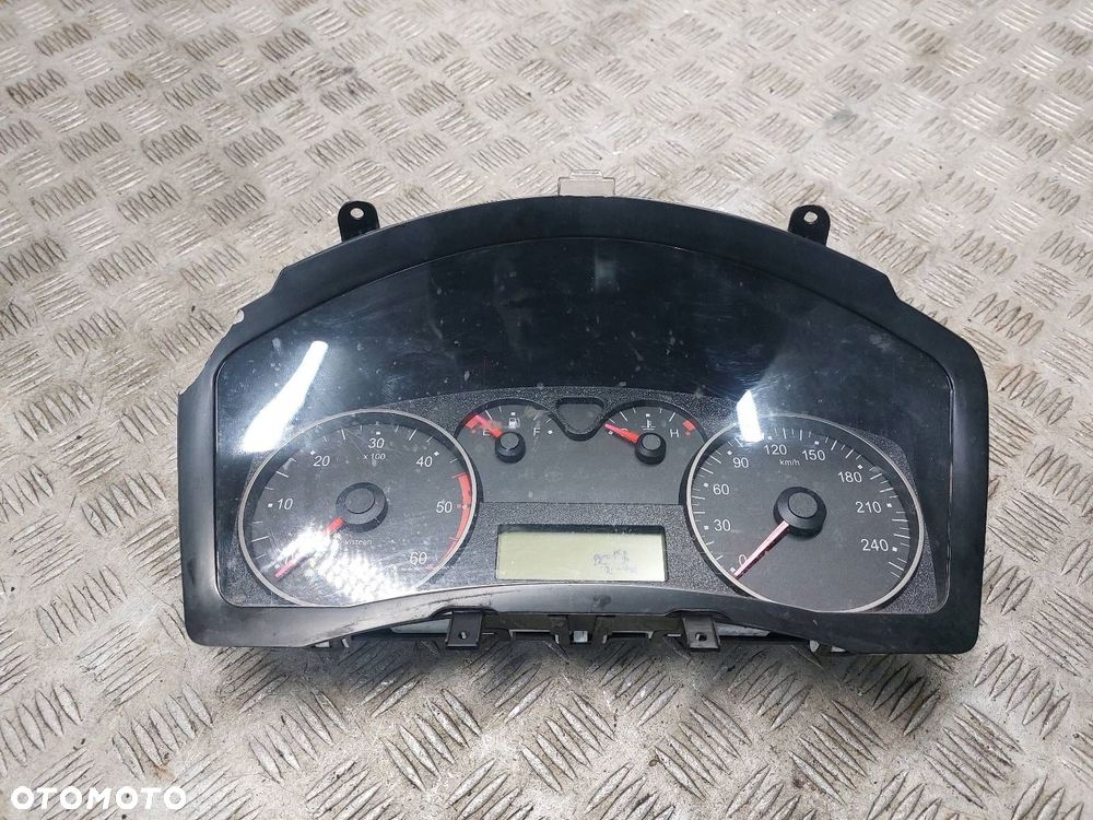 LICZNIK ZEGARY FIAT STILO I 1.9 JTD 51746764 - 1