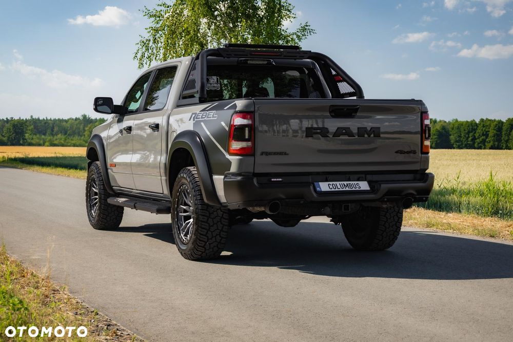 RAM 1500 Crew Cab Shortbed Rebel - 12