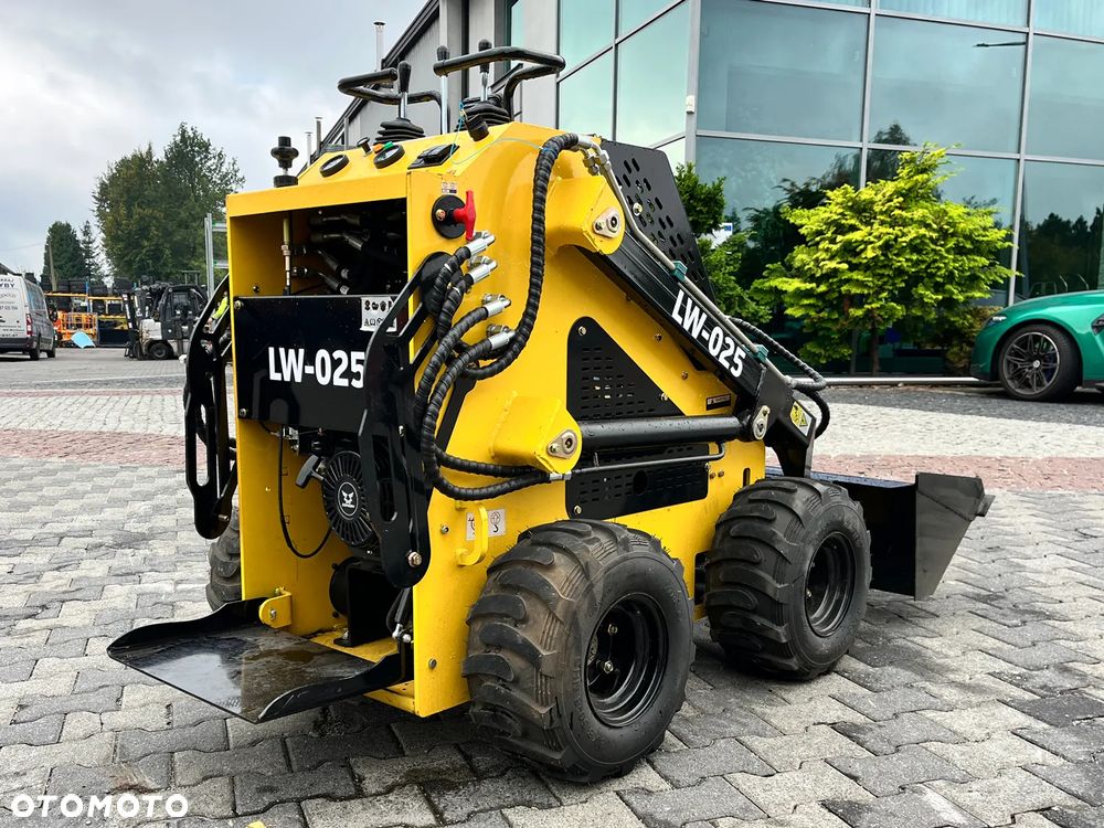 Inny Skid steer LW-025 miniładowarka kołowa 250 kg jak Bobcat - 4